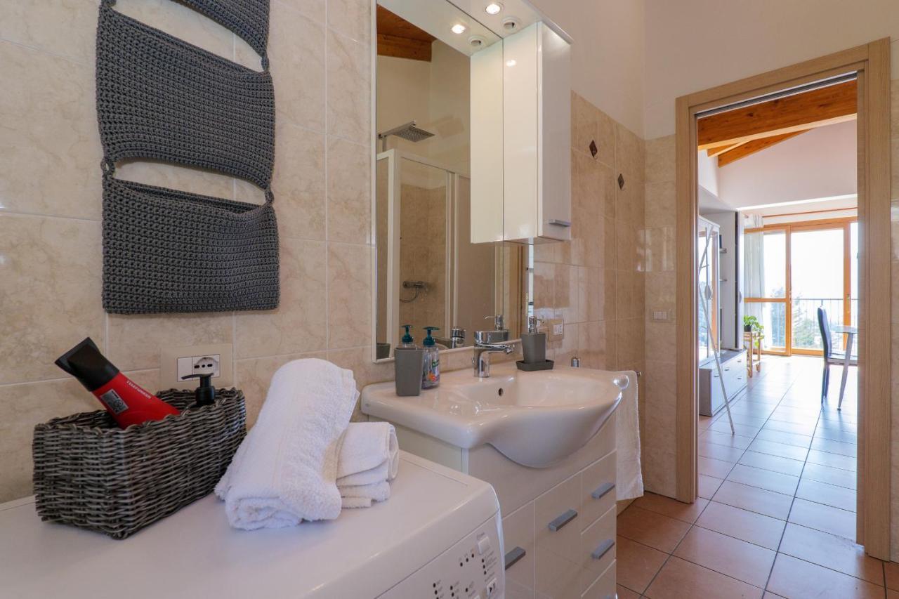 Panoramic'S Loft Apartment แวร์บาเนีย ภายนอก รูปภาพ